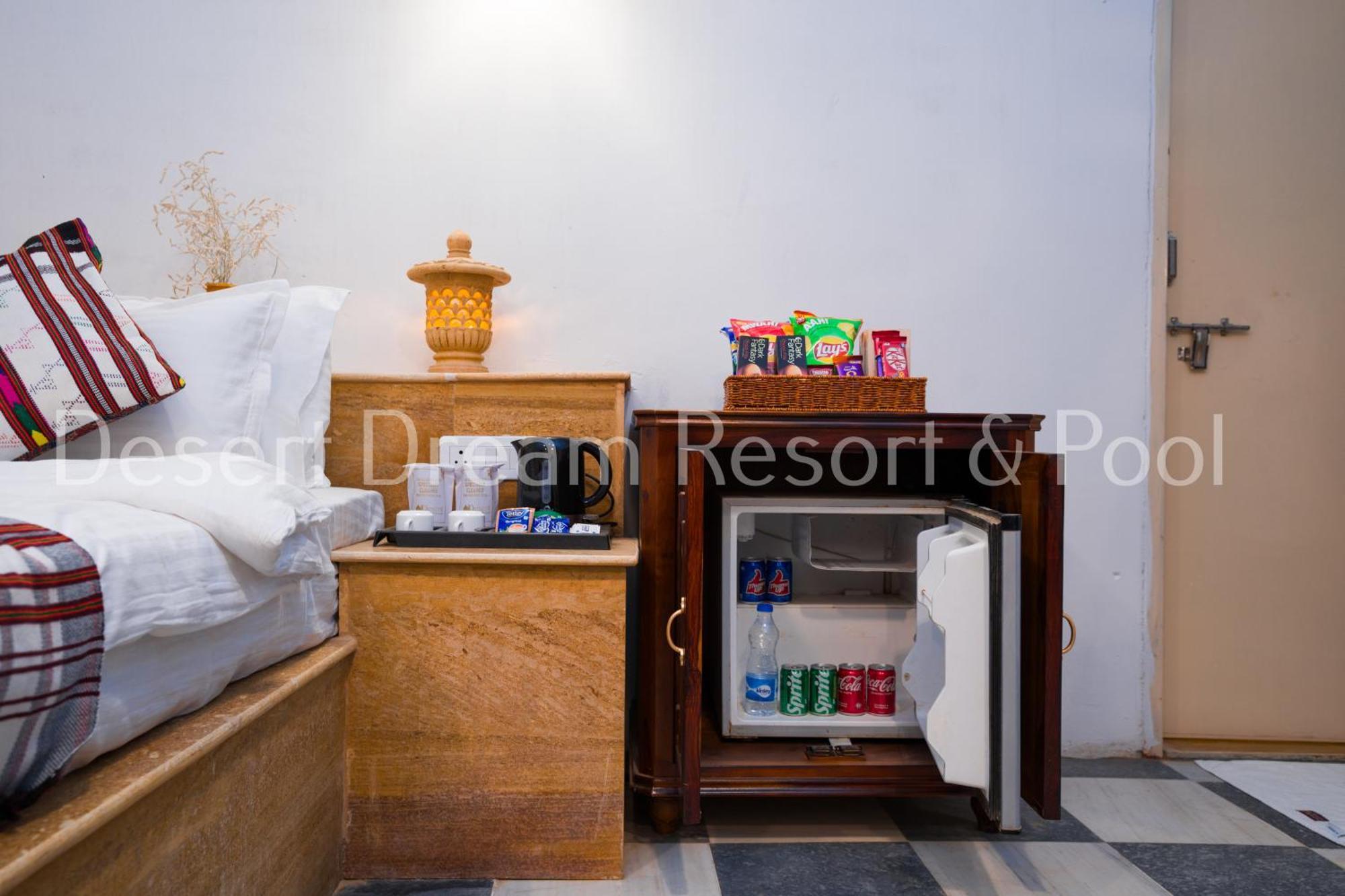 Desert Dream Royal Camp & Pool Джайсалмер Экстерьер фото