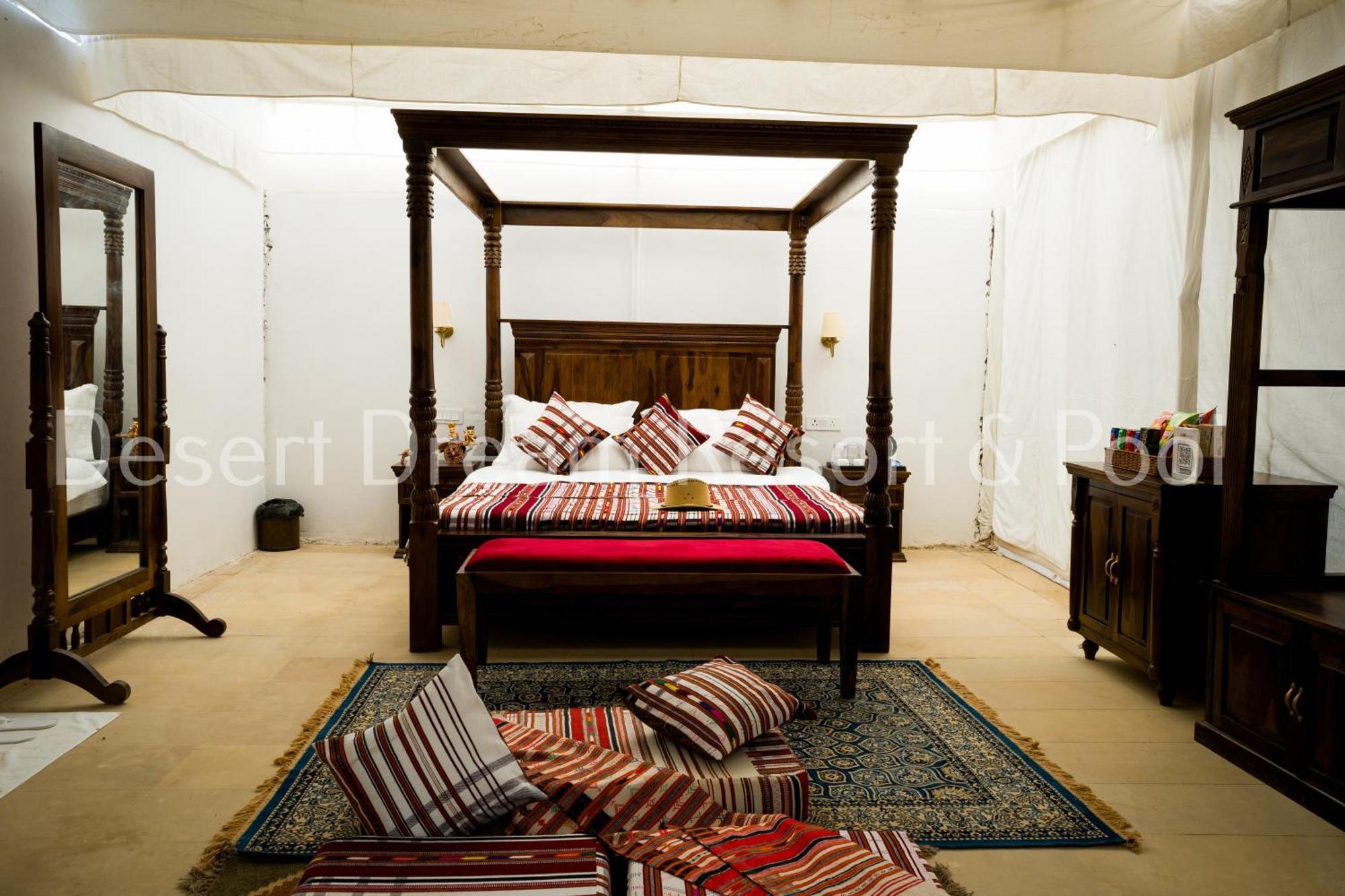 Desert Dream Royal Camp & Pool Джайсалмер Экстерьер фото