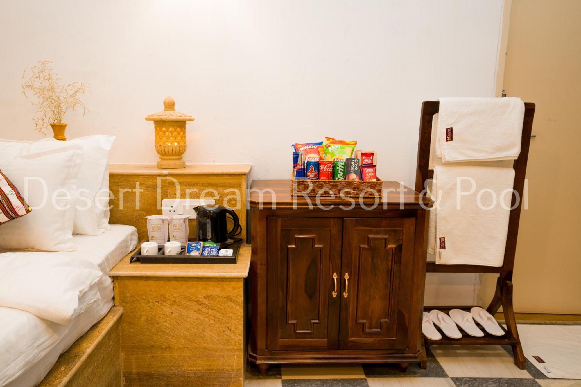 Desert Dream Royal Camp & Pool Джайсалмер Экстерьер фото